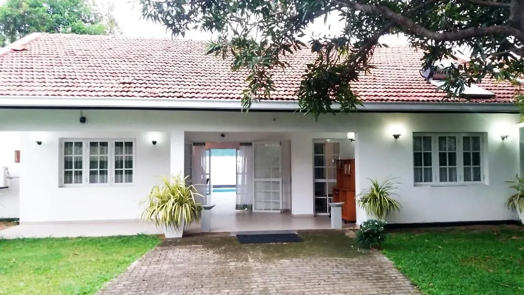 The Triple Bbb Villa Ettukala